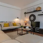 Апартаменти 32 -lovely 2 Bedroom In Principe Real