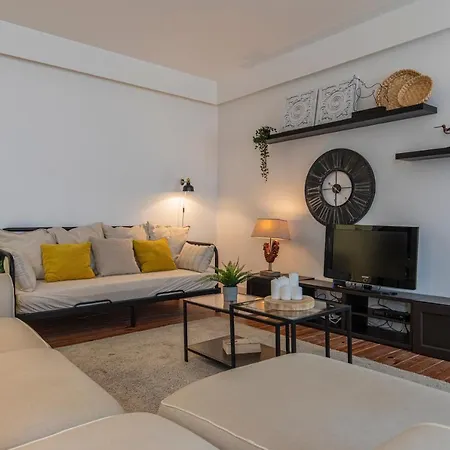 Apartamento 32 -lovely 2 Bedroom In Principe Real