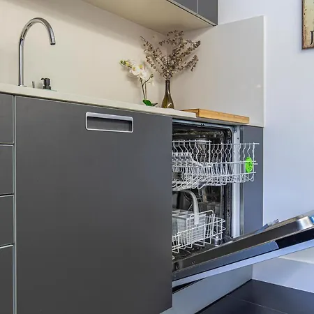 32 -lovely 2 Bedroom In Principe Real Lisboa