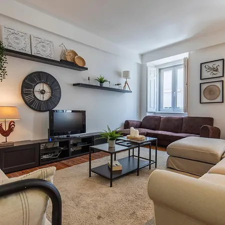 Апартаменты 32 -lovely 2 Bedroom In Principe Real Лиссабон