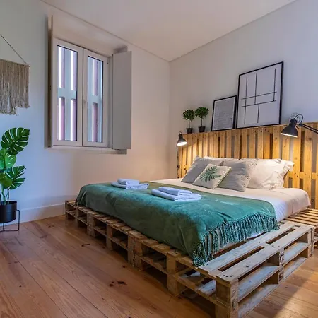 Апартаменты 32 -lovely 2 Bedroom In Principe Real *