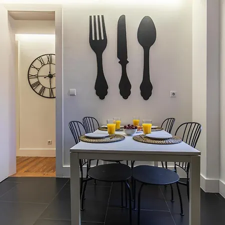 Apartment 32 -lovely 2 Bedroom In Principe Real Lisbon